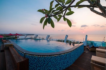 kutabex beach front hotel