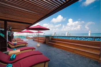 kutabex beach front hotel