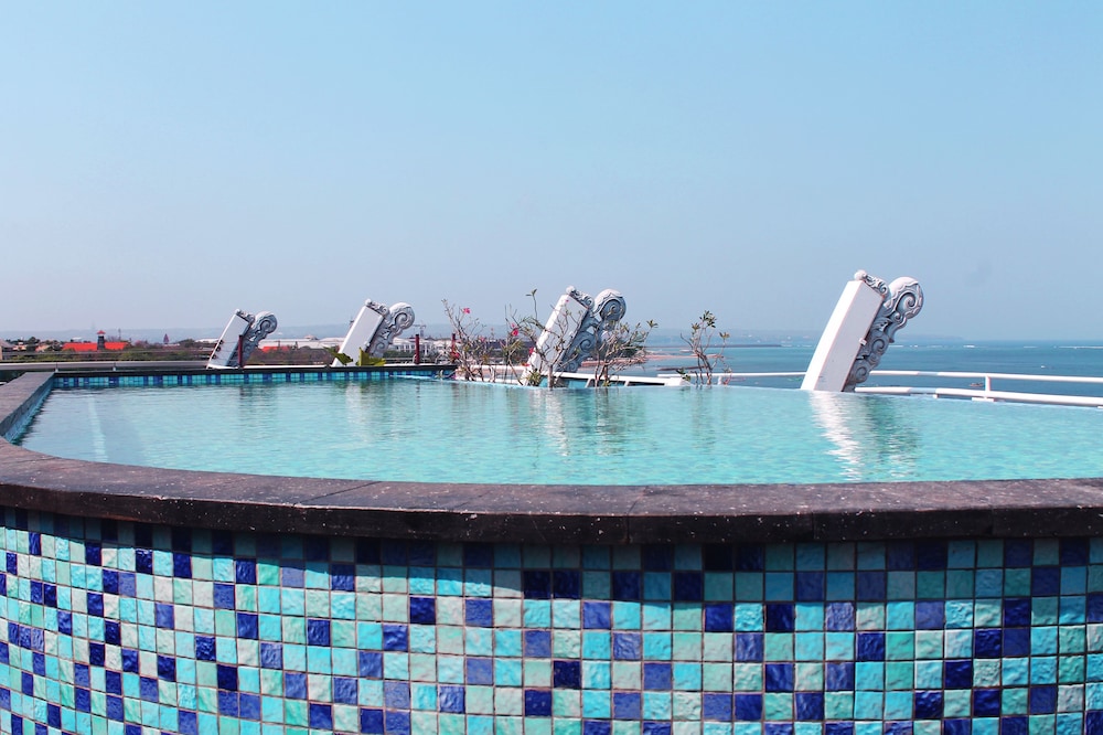 kutabex beach front hotel