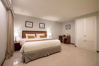 kutabex beach front hotel