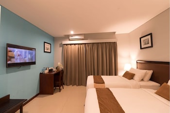 kutabex beach front hotel