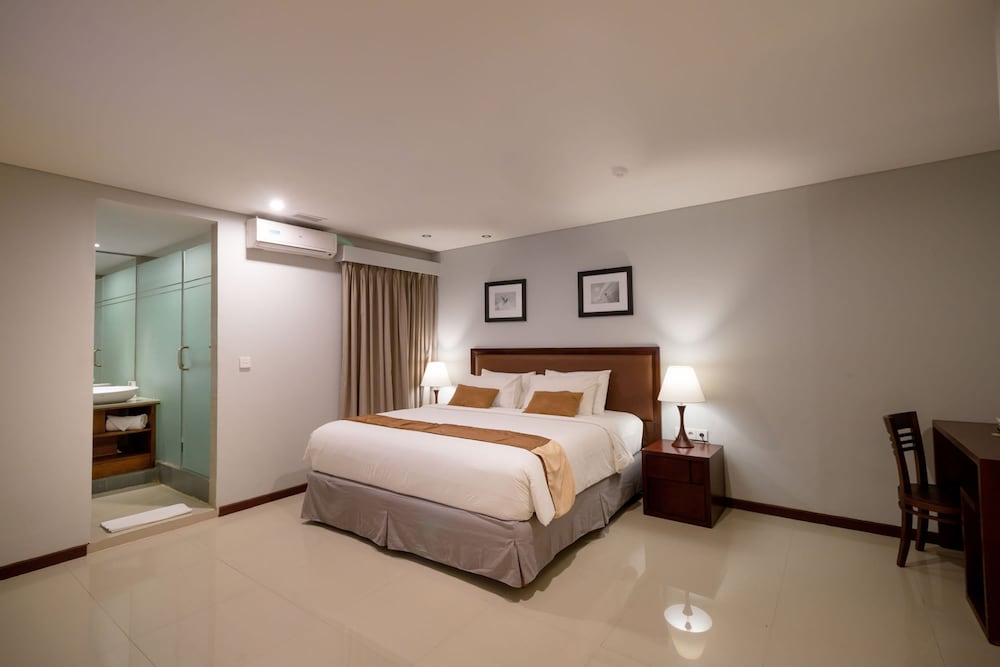 kutabex beach front hotel