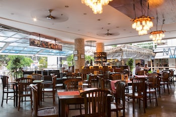 kutabex beach front hotel