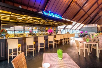 kutabex beach front hotel