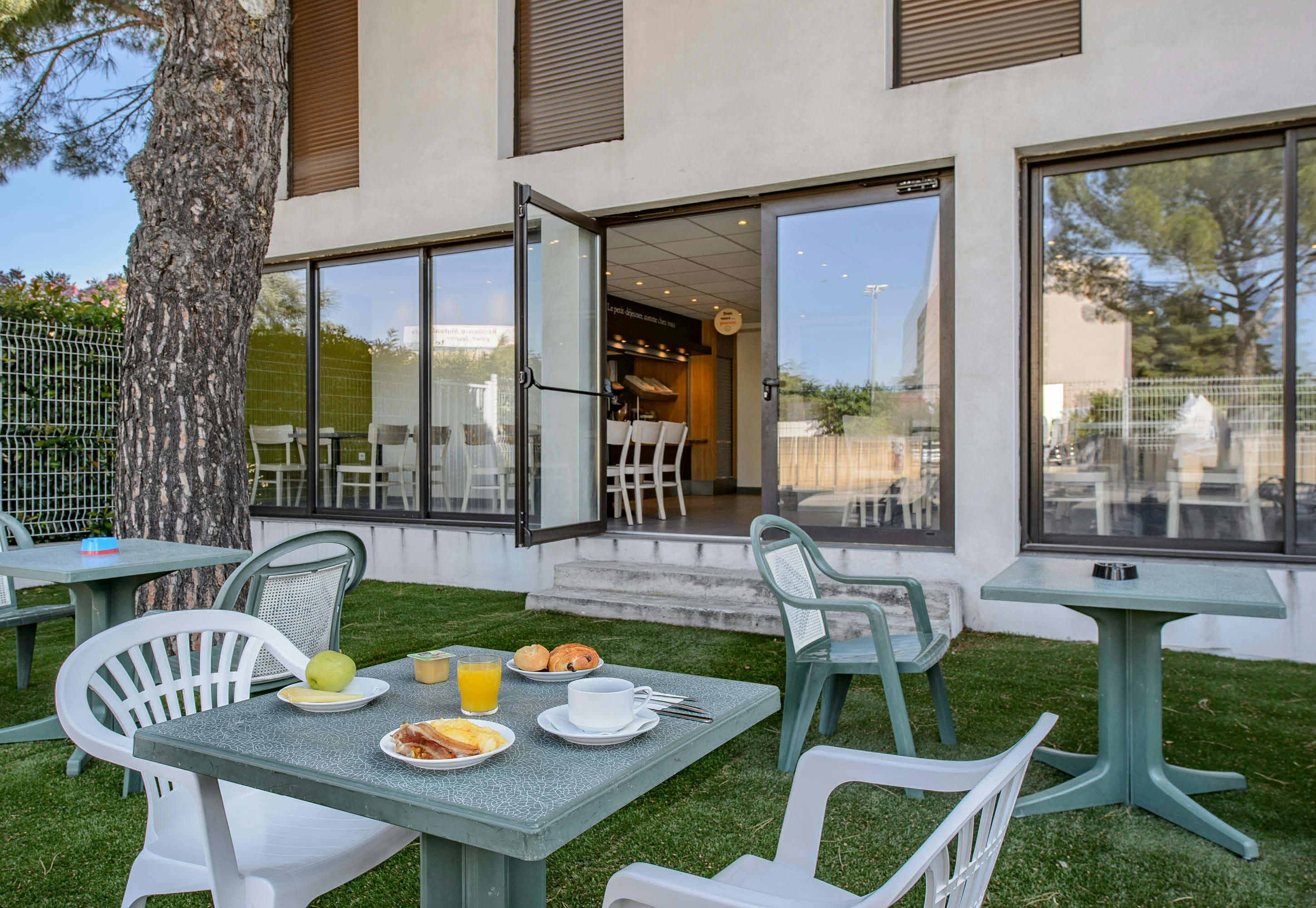 bandb hotel nimes ville active