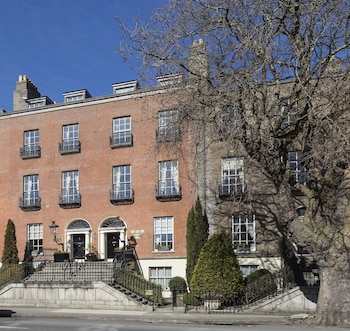 pembroke townhouse