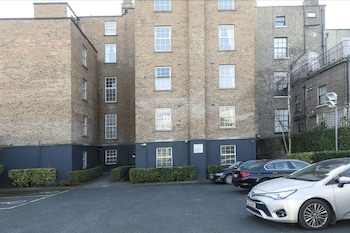 pembroke townhouse