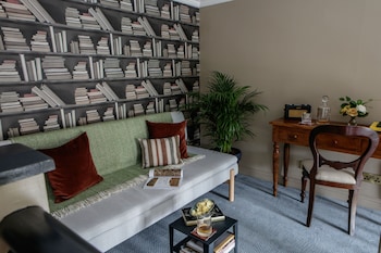 pembroke townhouse