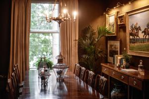 pembroke townhouse