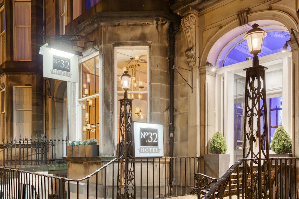 no 32 hotel