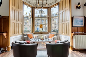 no 32 hotel