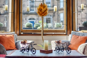 no 32 hotel