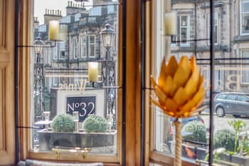 no 32 hotel