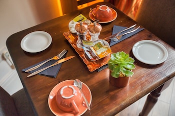 no 32 hotel