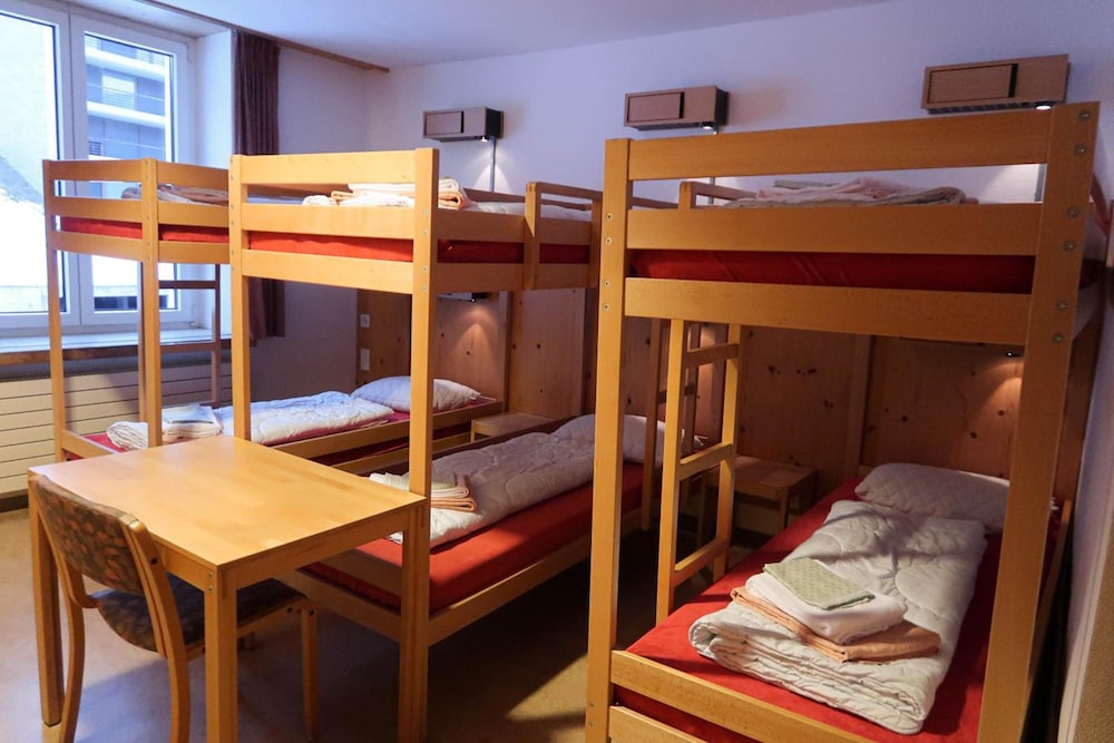 youth hostel davos youthpalace