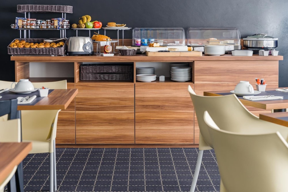 best western hotel atrium valence