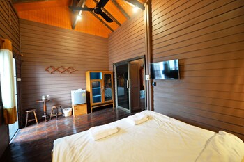 huan kawin est 58 lanna home and collection