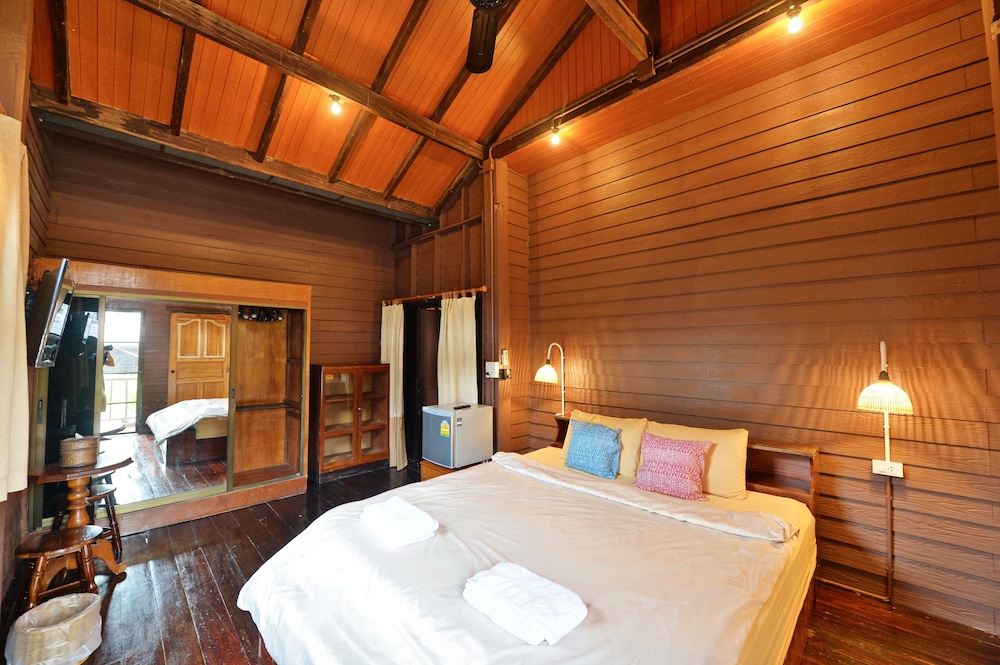 huan kawin est 58 lanna home and collection