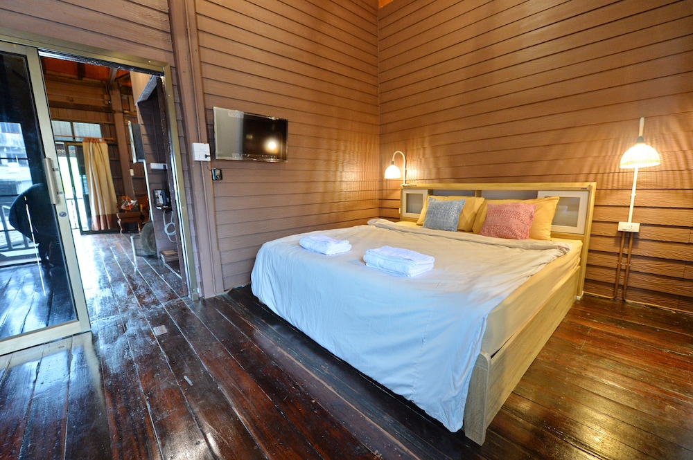 huan kawin est 58 lanna home and collection