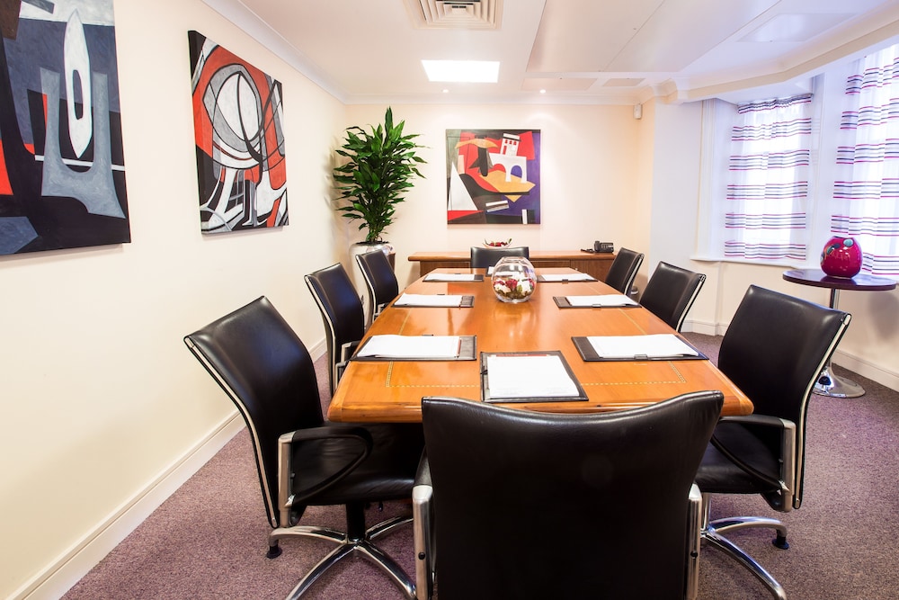 the park city grand plaza kensington