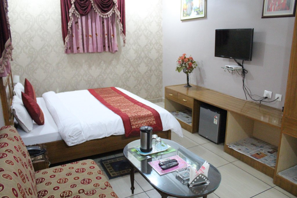 S P International,Uttar Pradesh>>Lucknow,3 star