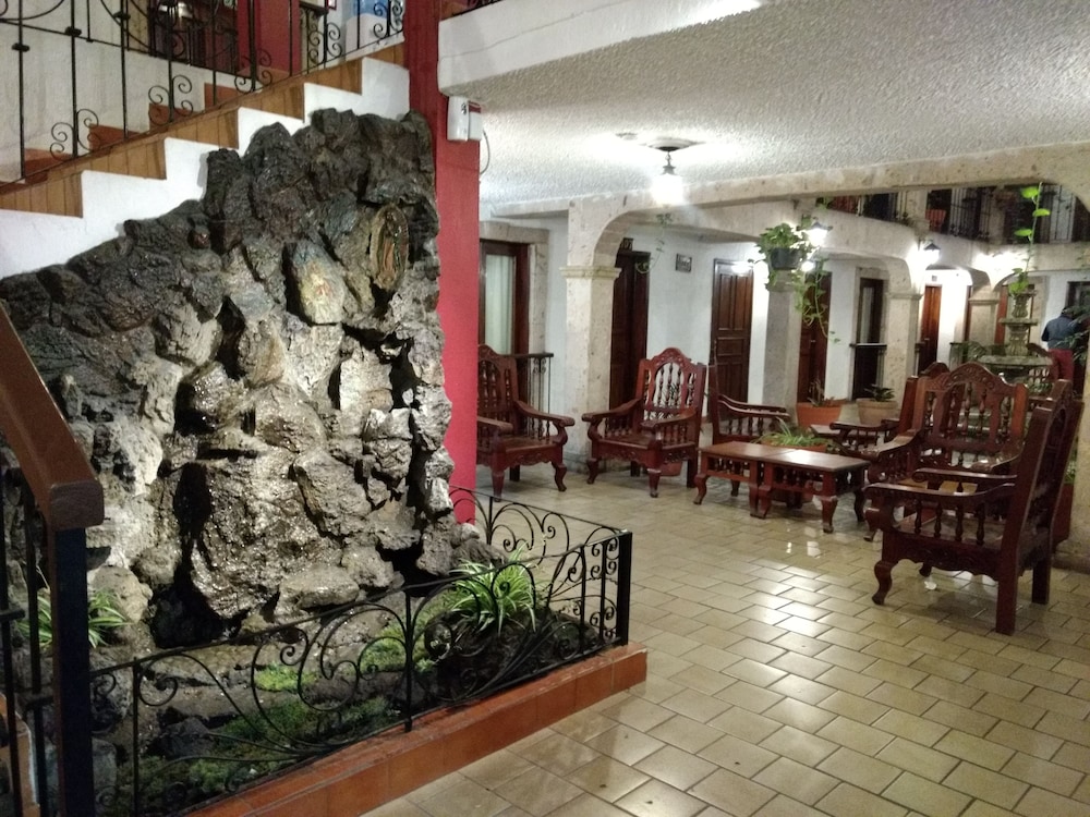 hotel don quijote plaza