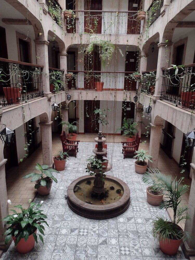 hotel don quijote plaza