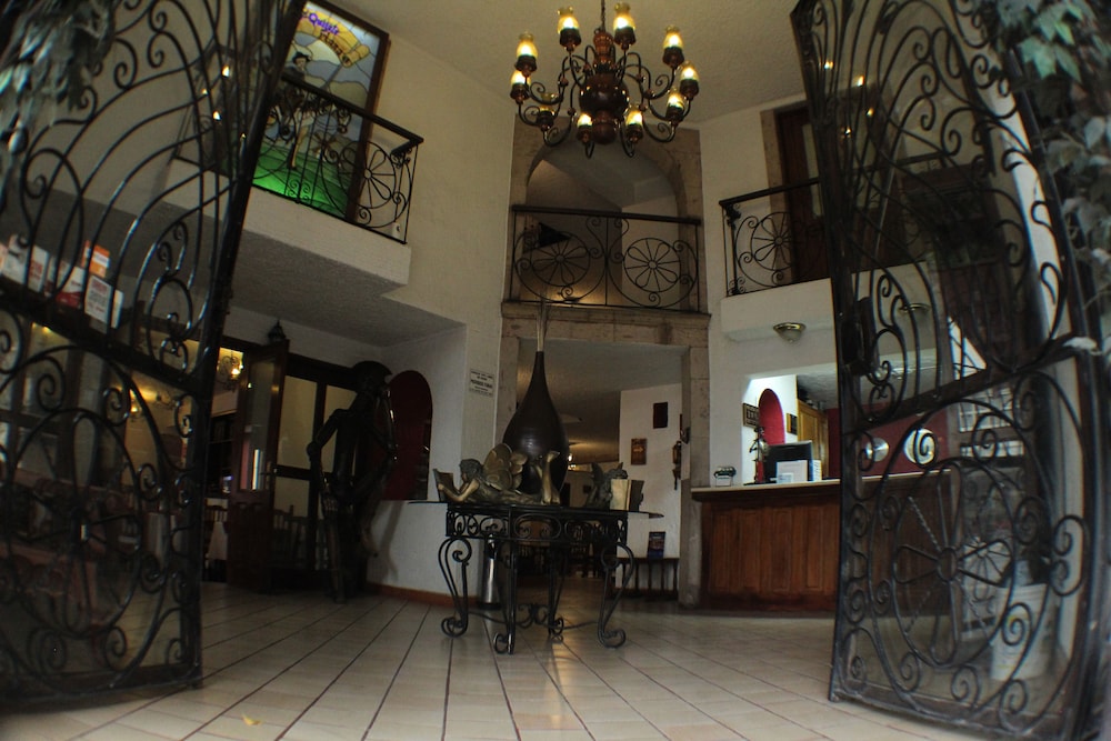 hotel don quijote plaza