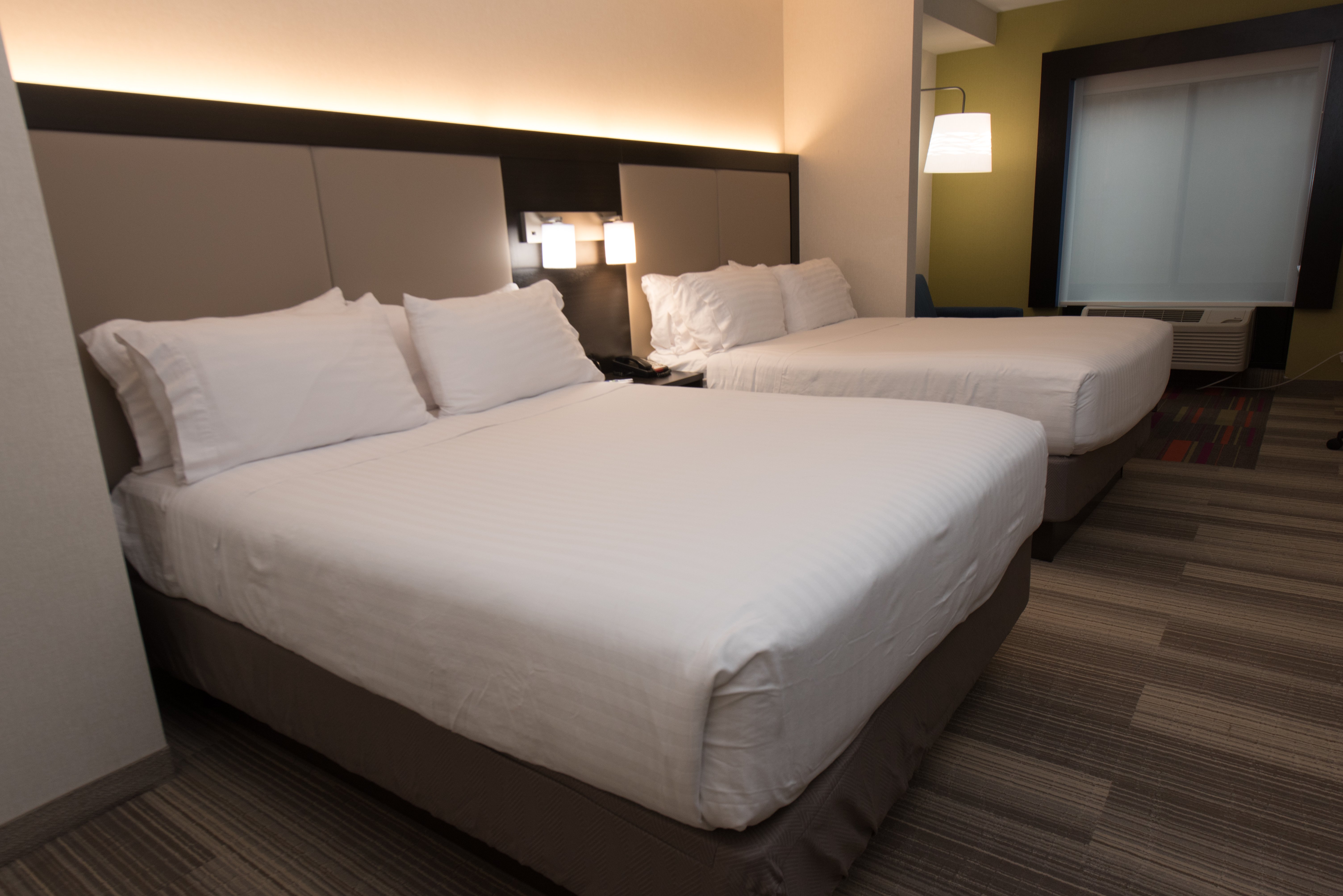 holiday inn express and suites north east erie i 9