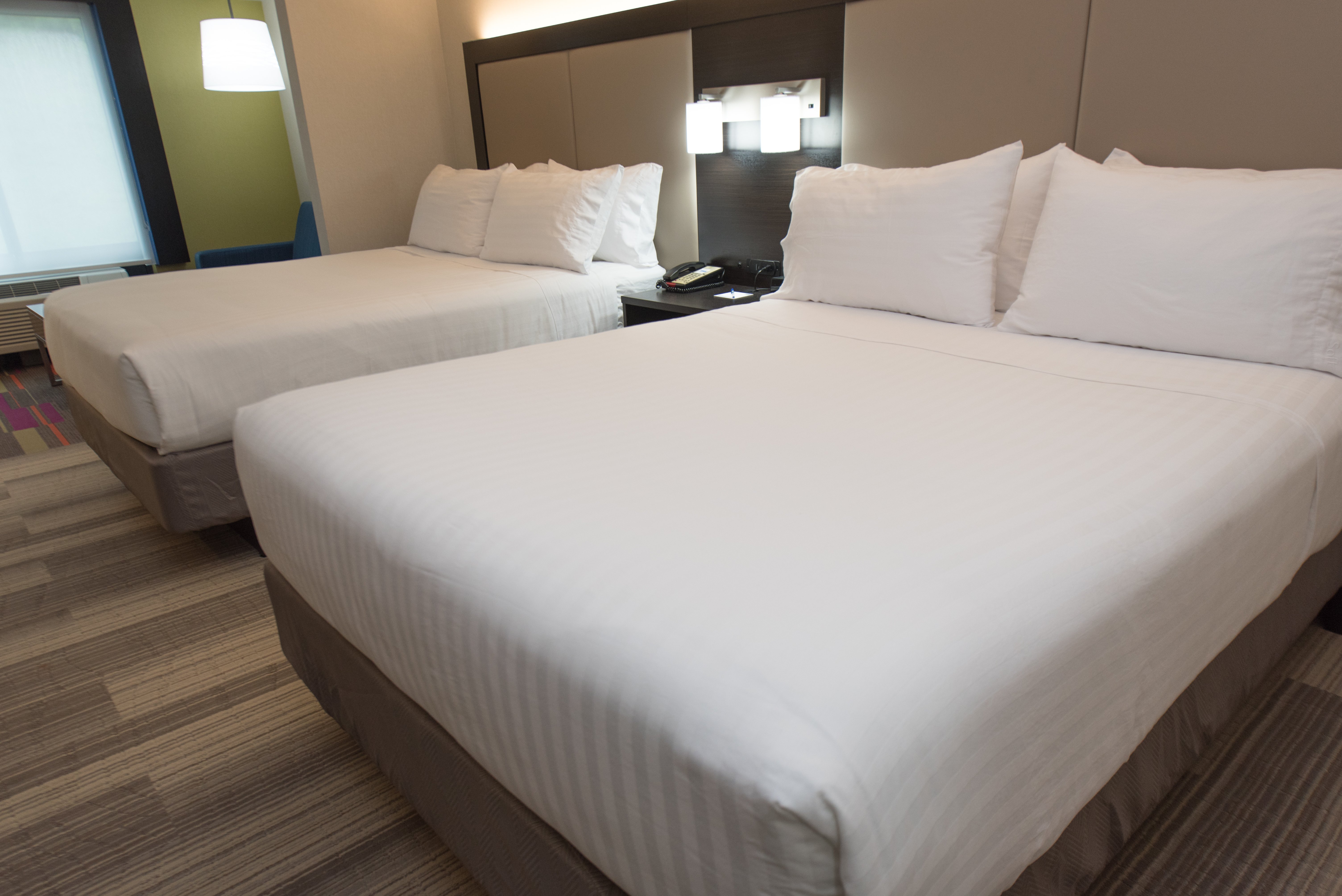 holiday inn express and suites north east erie i 9