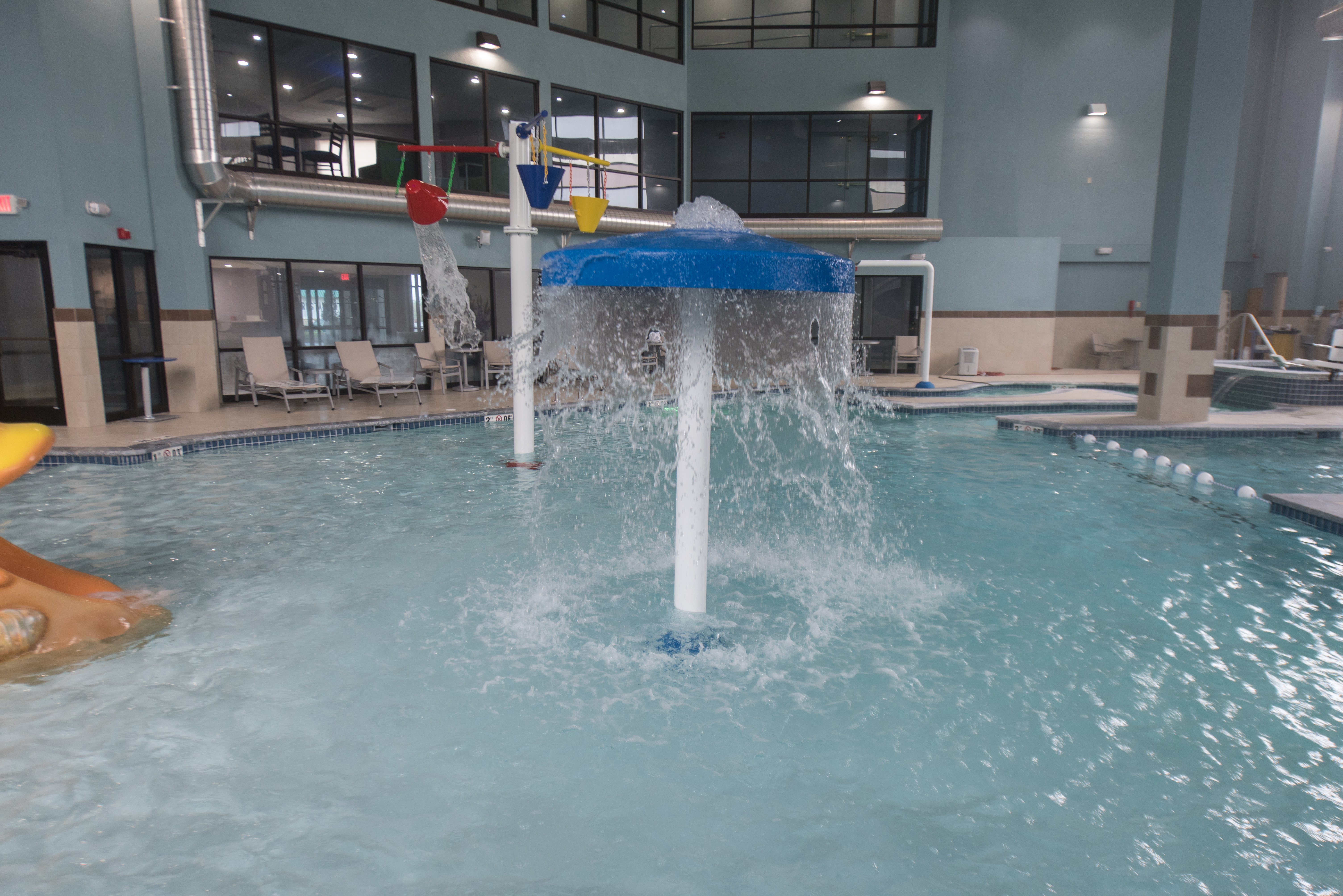 holiday inn express and suites north east erie i 9
