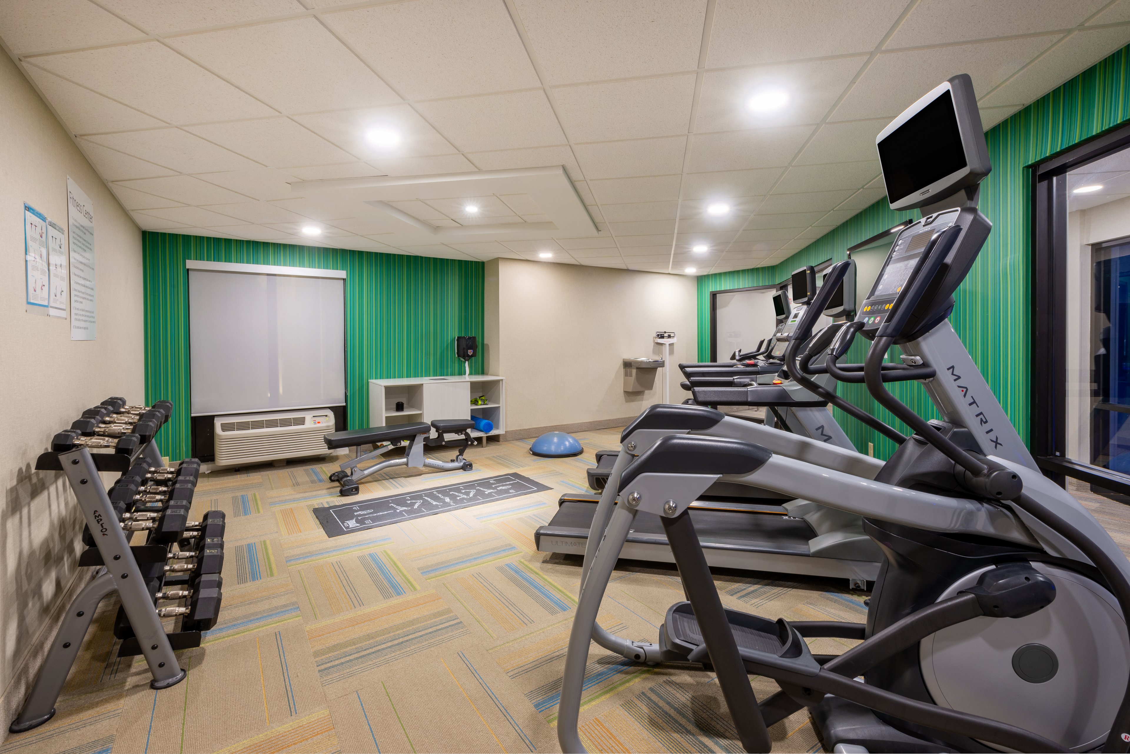 holiday inn express and suites north east erie i 9