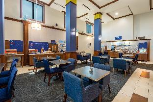 holiday inn express and suites north east erie i 9