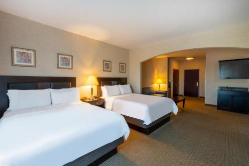 holiday inn express and suites north east erie i 9