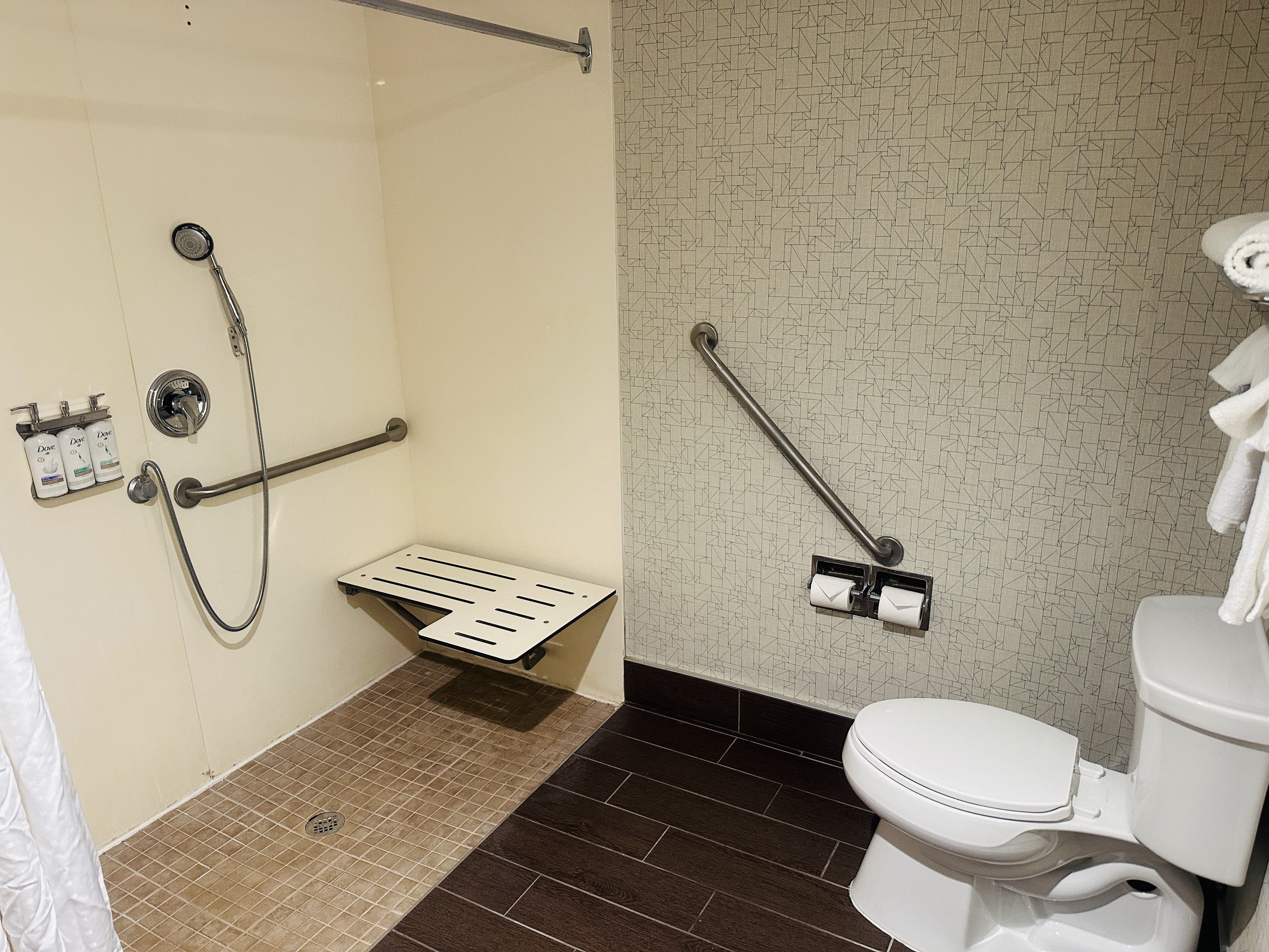 holiday inn express and suites milton by ihg