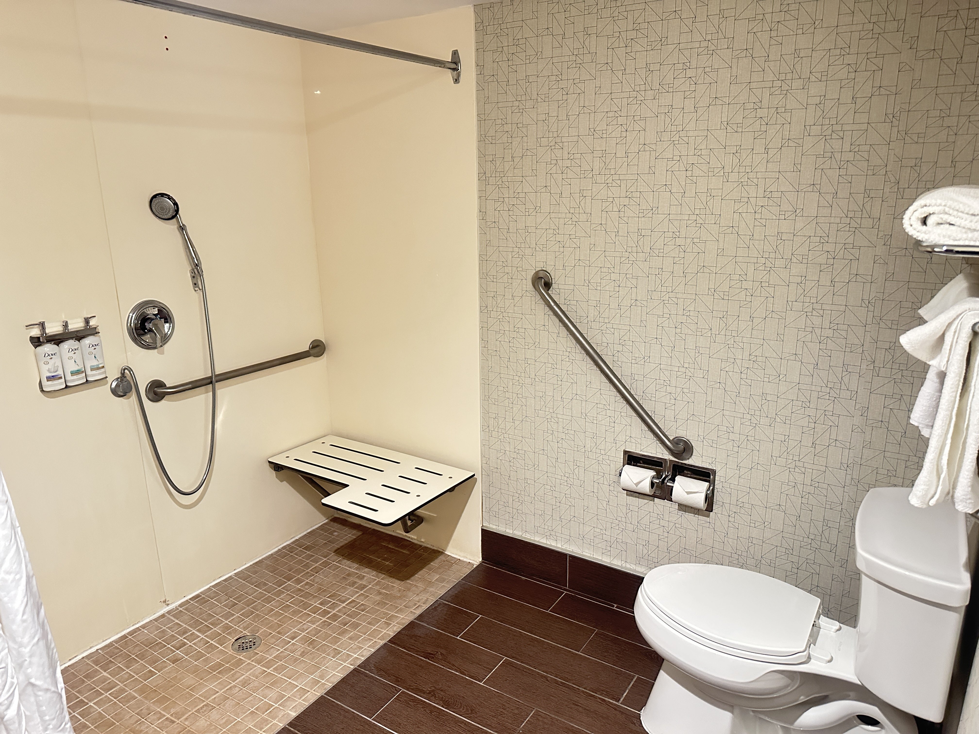 holiday inn express and suites milton by ihg