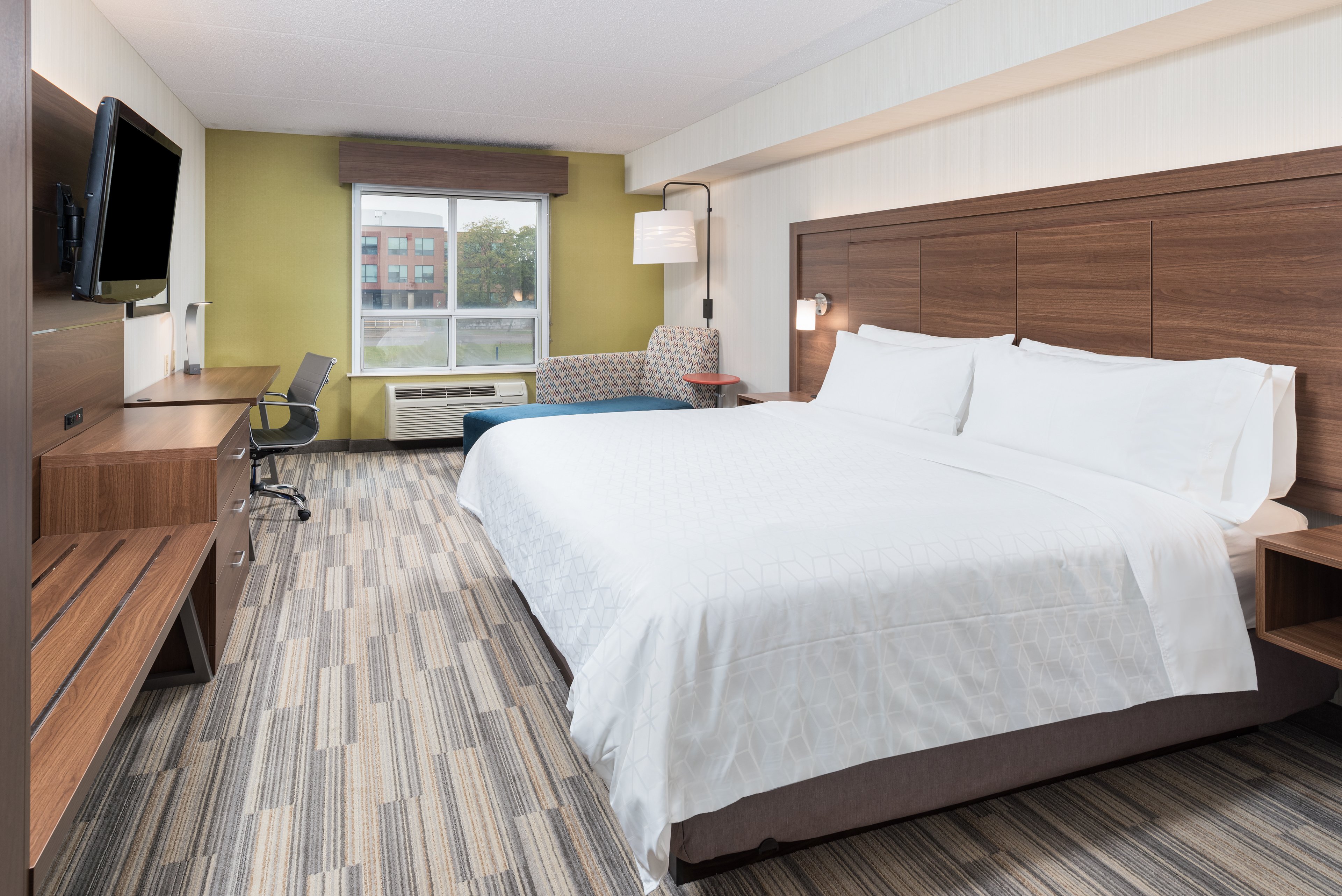 holiday inn express and suites milton by ihg
