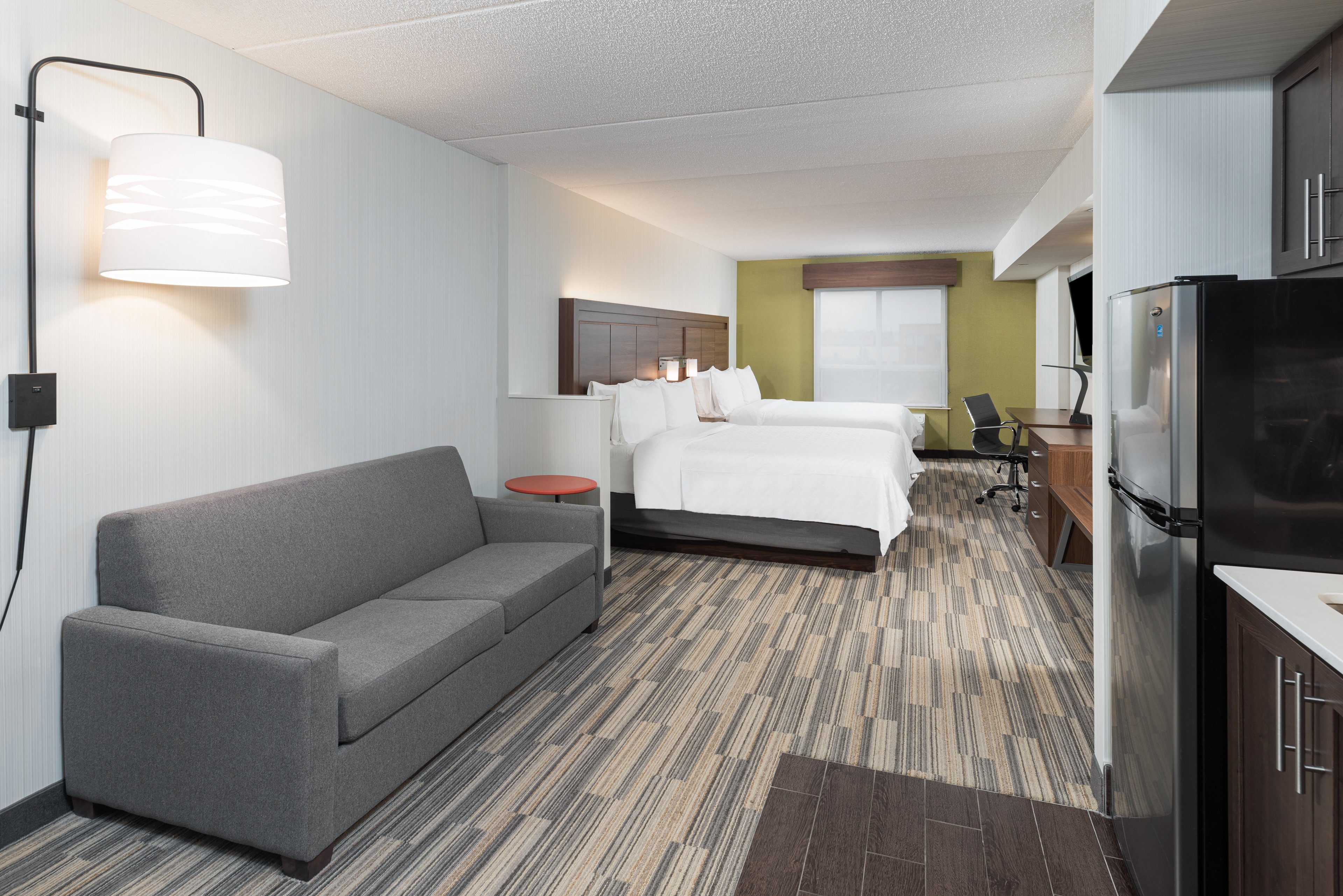 holiday inn express and suites milton by ihg