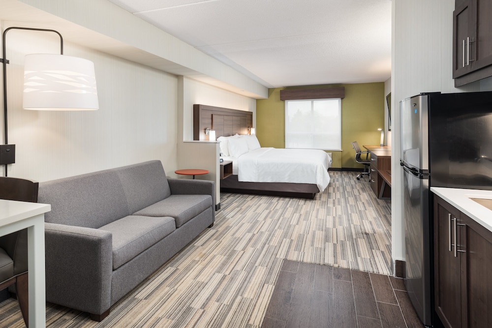 holiday inn express and suites milton by ihg