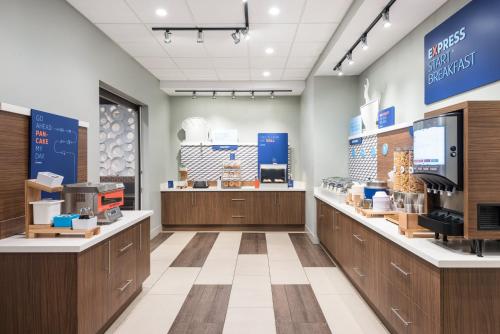 holiday inn express and suites milton by ihg