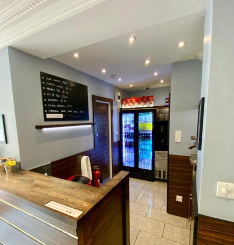 crestfield hotel
