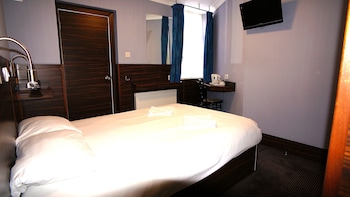crestfield hotel