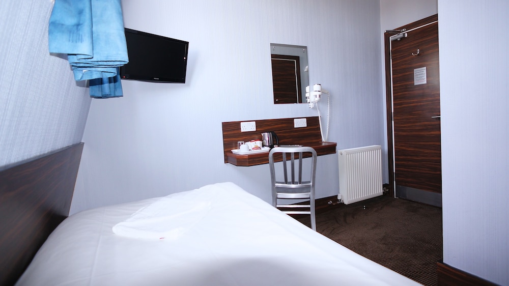 crestfield hotel
