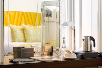 black ivy hotel