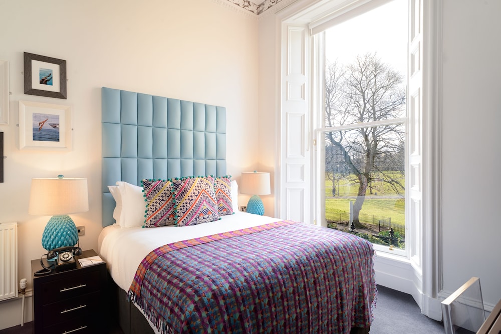 black ivy hotel