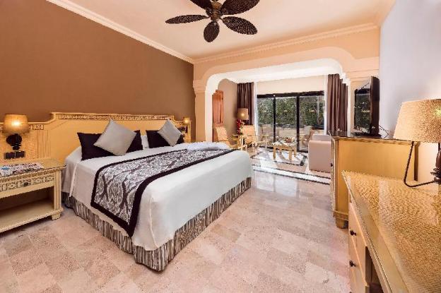 grand palladium colonial resort and spa all inclusive