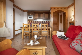 residence pierre and vacances premium les alpages de chantel