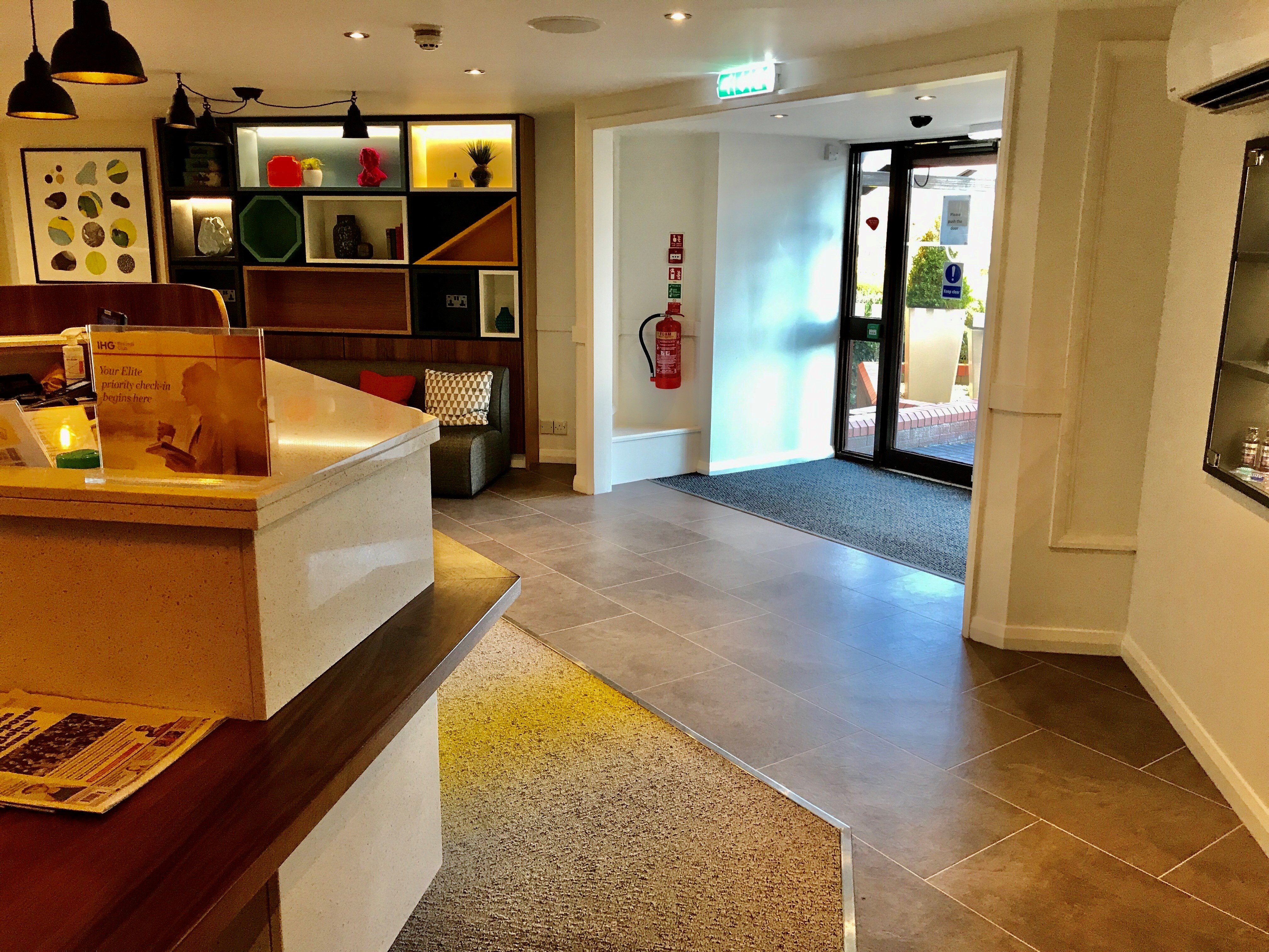 holiday inn a55 chester west by ihg