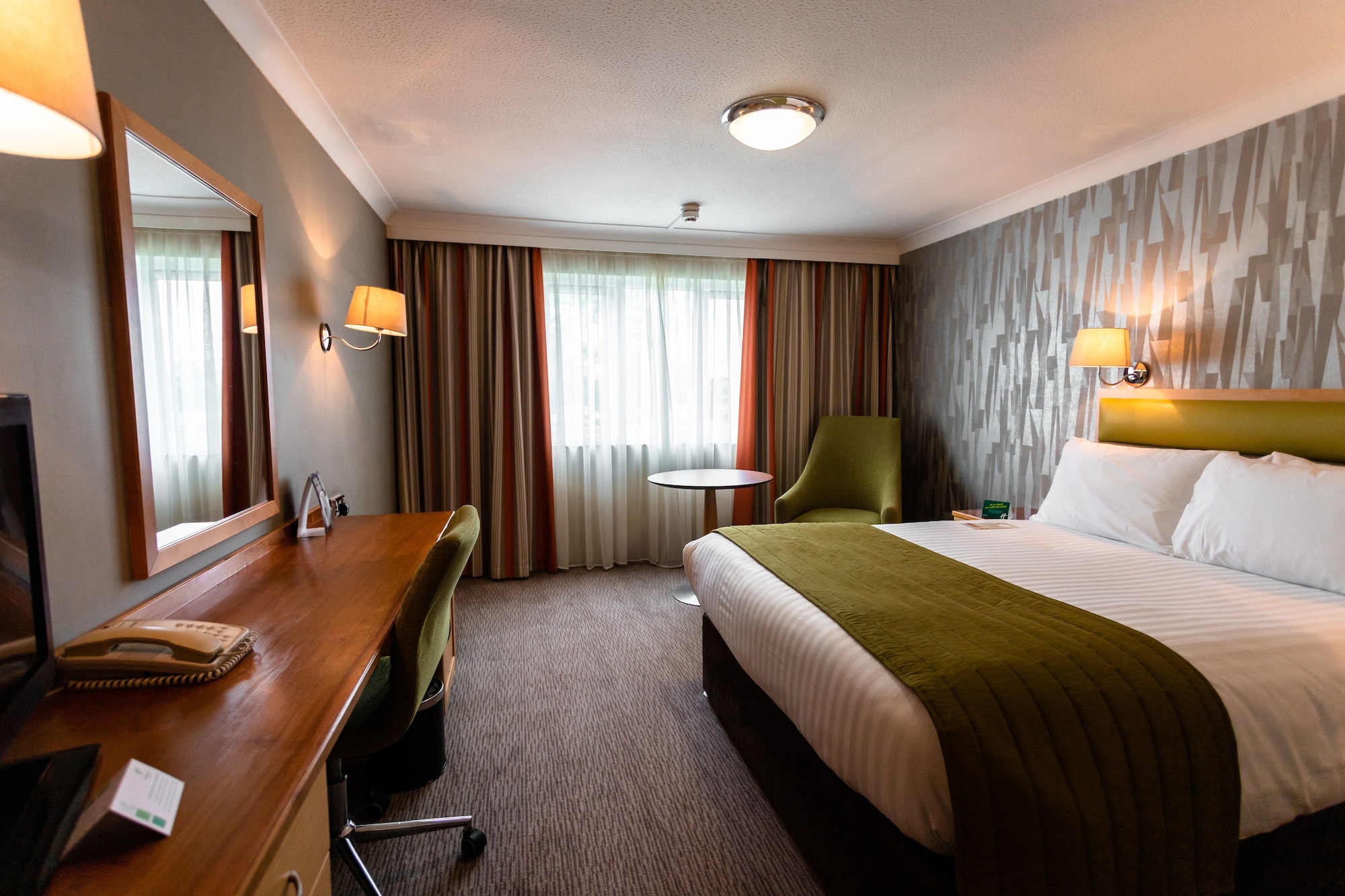 holiday inn a55 chester west by ihg