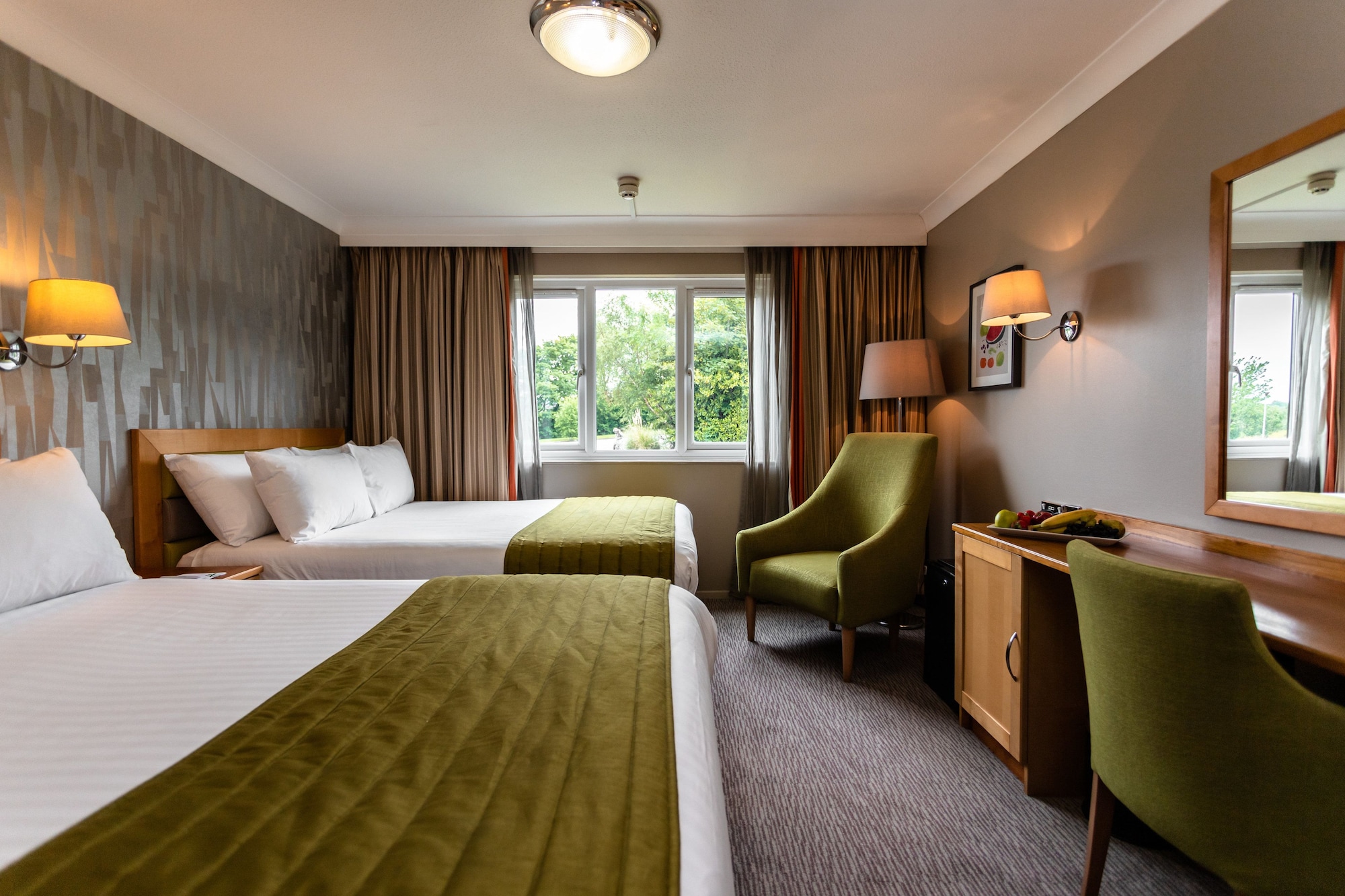 holiday inn a55 chester west by ihg